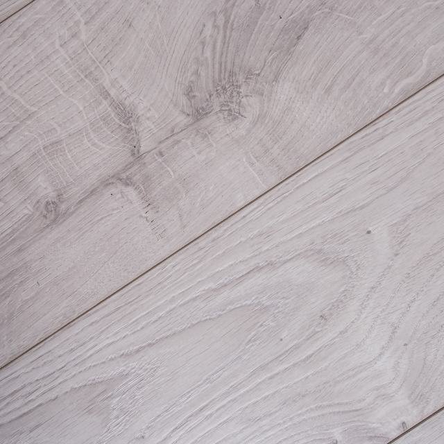Kronotex Mammut 12mm Everest Oak White 4V Laminate Flooring